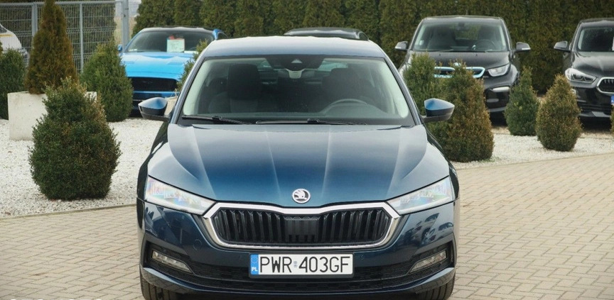 Skoda Octavia cena 92900 przebieg: 6000, rok produkcji 2021 z Słupca małe 497